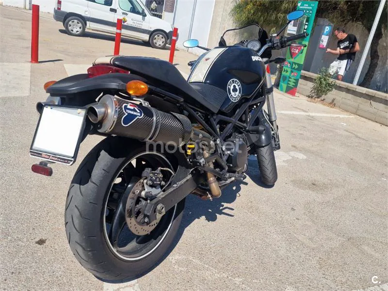 Ducati Monster 695 - Vista 1