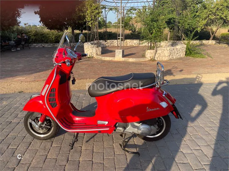 Vespa GTS 300 2900 € 2018 Alicante - 1
