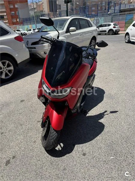Yamaha NMAX - Vista 1