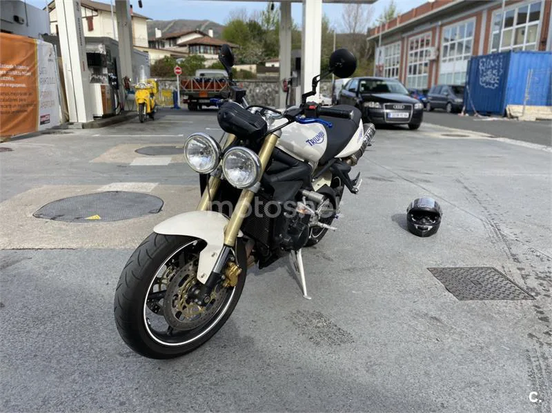 Triumph Street Triple 3700 € 2008 Gipuzkoa - 1