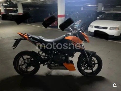KTM 690 Duke - Vista 1