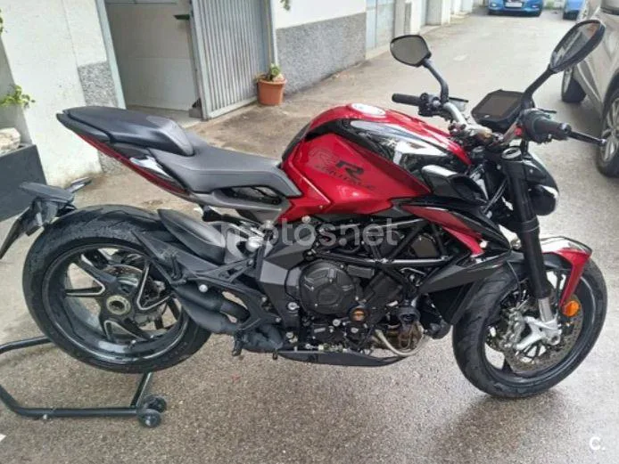 MV Agusta Brutale 12.900 € 2024 Madrid - 1
