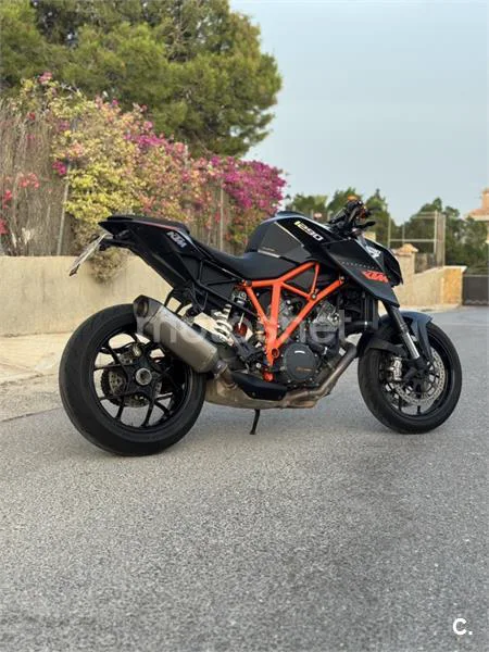 KTM 1290 Super Duke R - Vista 1