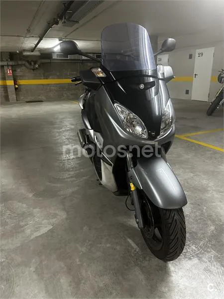 Yamaha XMAX 250 - Vista 1