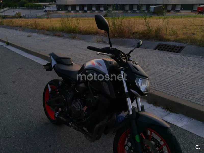 Yamaha MT-07 - Vista 1