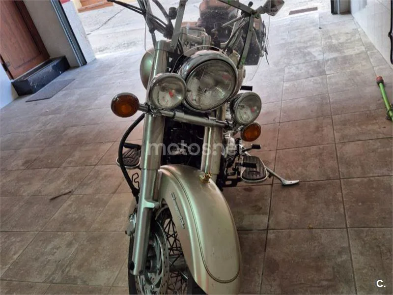Yamaha XVS650 Drag Star Classic 3000 € 2003 Zamora - 1
