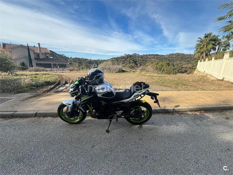 Kawasaki Z650 - Vista 1