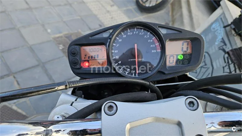 Suzuki GSR600 1500 € 2006 Valencia - 1