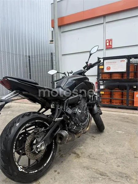 Yamaha MT-07 - Vista 1