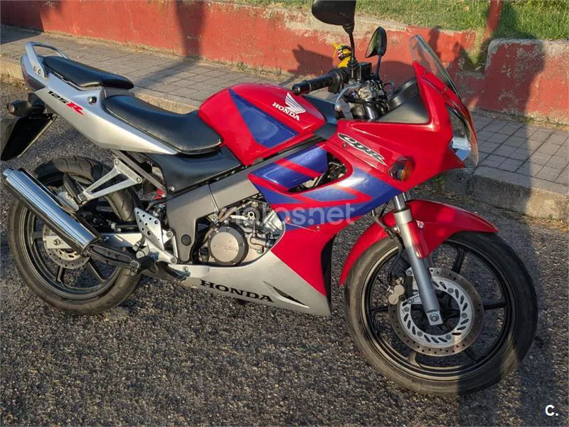 Honda CBR125R - Vista 1