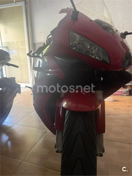 Honda CBR600RR - Vista 1