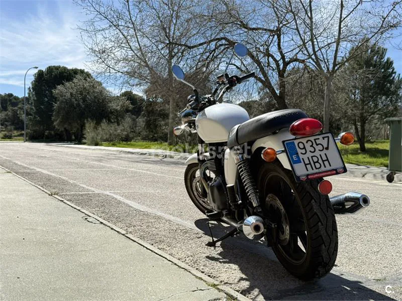Triumph Bonneville 4500 € 2011 Madrid - 1