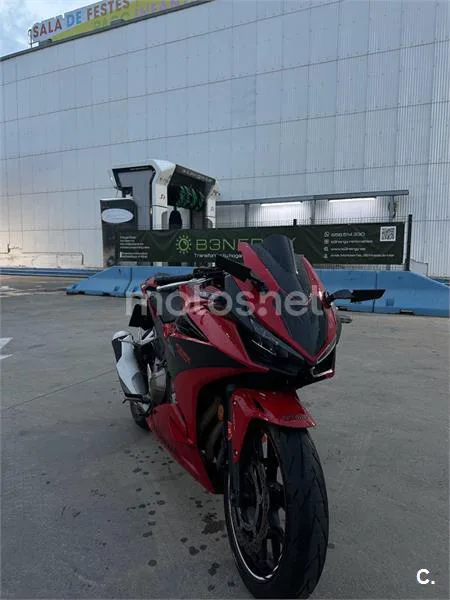 Honda CBR500R - Vista 1