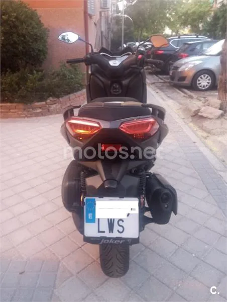 Yamaha XMAX 300 - Vista 1