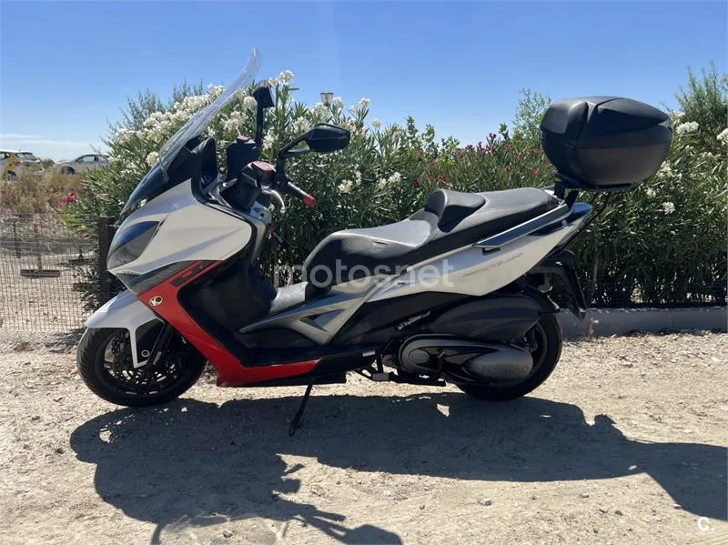Kymco Xciting 400 1750 € 2016 Madrid - 1