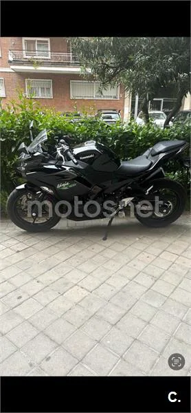 Kawasaki Ninja 500 - Vista 1