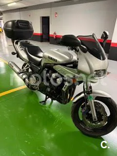 Yamaha FZS600 Fazer 1690 € 2000 Granada - 1