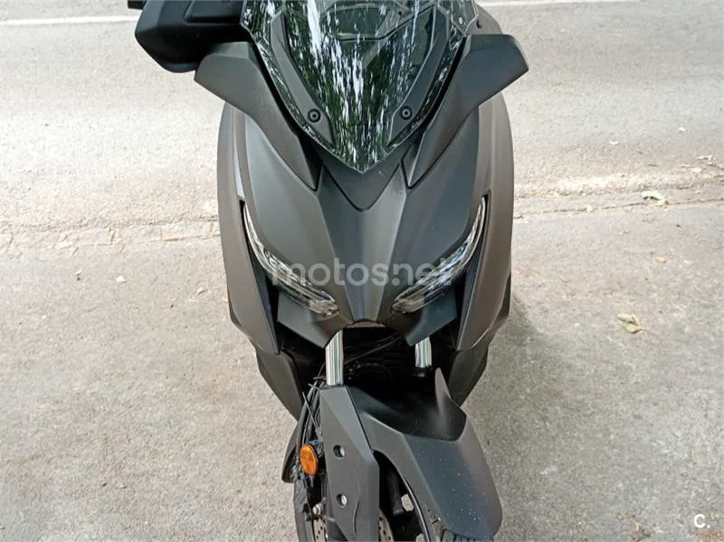 Yamaha XMAX 400 5000 € 2021 Granada - 1