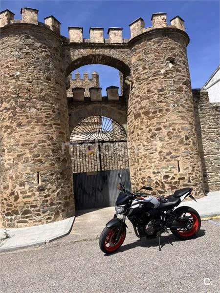 Yamaha MT-07 - Vista 1