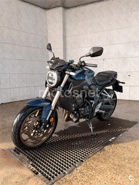 Honda CB650R - Vista 1