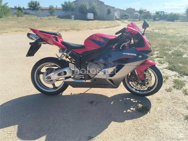 Honda CBR1000RR Fireblade - Vista 1