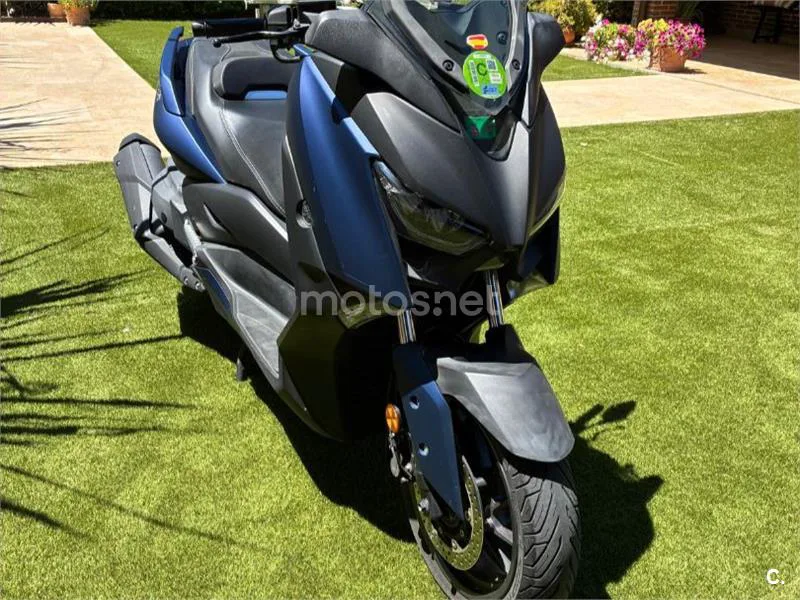 Yamaha XMAX 400 - Vista 1