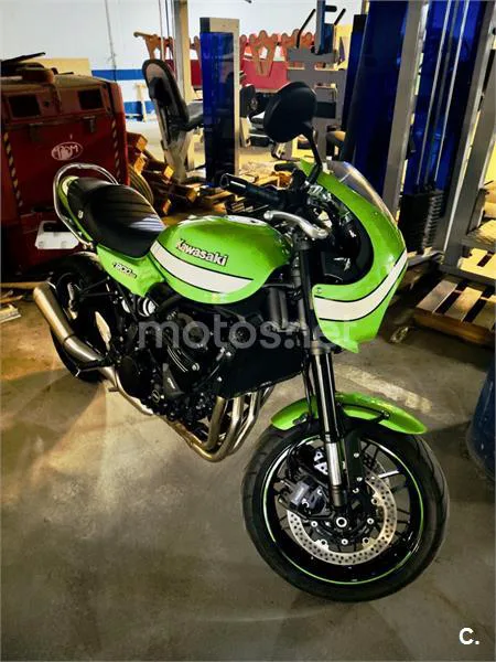 Kawasaki Z900RS - Vista 1