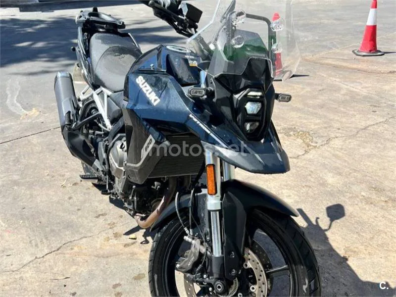 Suzuki V-Strom 800 - Vista 1