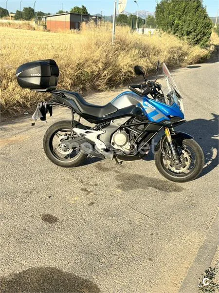 CFMOTO 650MT 3800 € 2022 Barcelona - 1