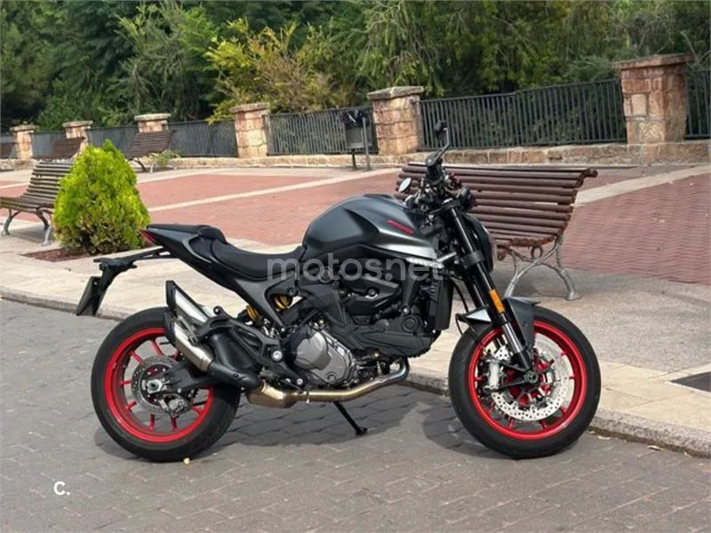 Ducati Monster - Vista 1