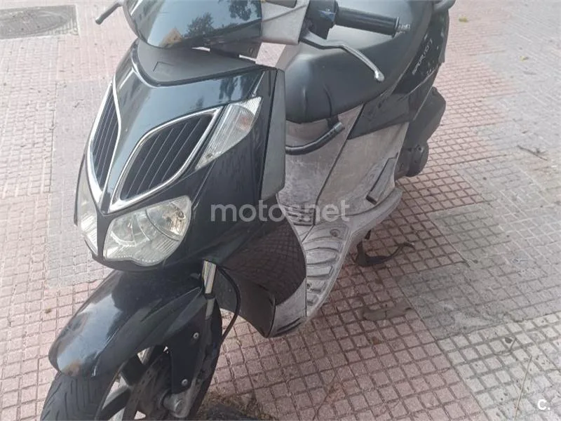 Aprilia Sportcity One 125 400 € 2005 Madrid - 1