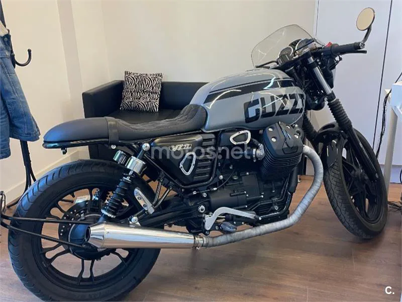Moto Guzzi V7 II 8980 € 2015 Valencia - 1