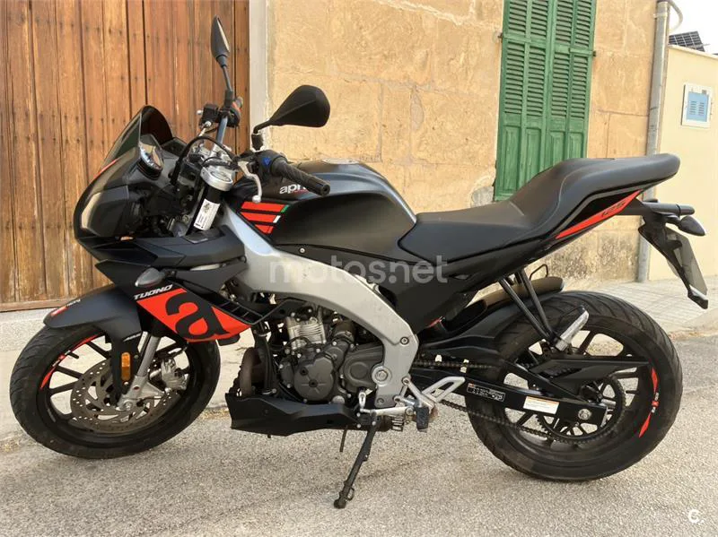 Aprilia Tuono 125 - Vista 1