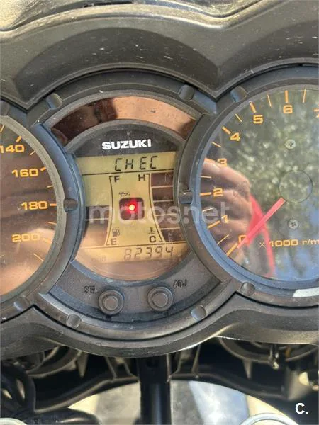 Suzuki V-Strom 650 - Vista 1