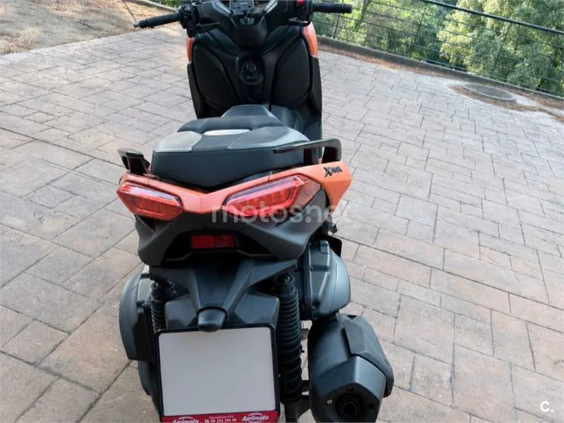 Yamaha XMAX 400 - Vista 1