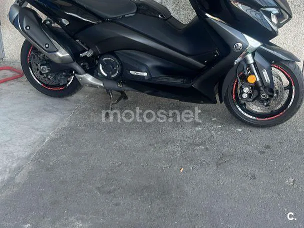 Yamaha TMAX 530 - Vista 1