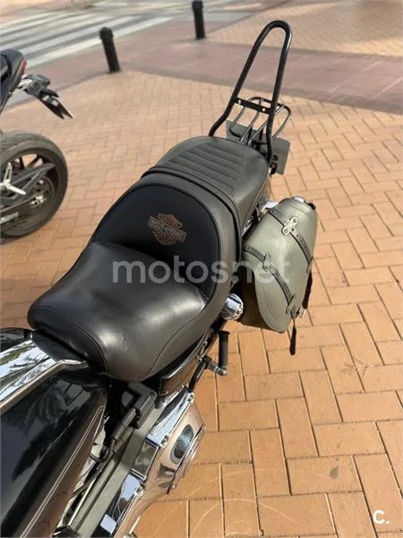 Harley-Davidson Dyna Super Glide - Vista 1