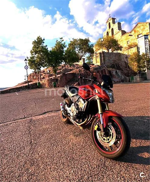 Honda CB600F Hornet - Vista 1