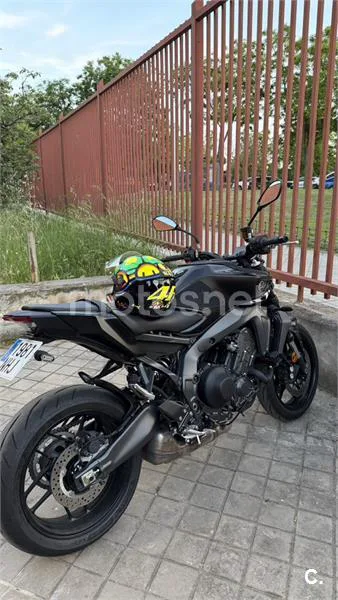 Yamaha MT-09 - Vista 1