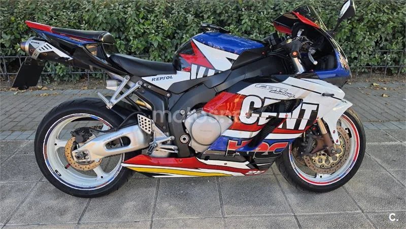 Honda CBR1000RR Fireblade 3900 € 2004 Madrid - 1