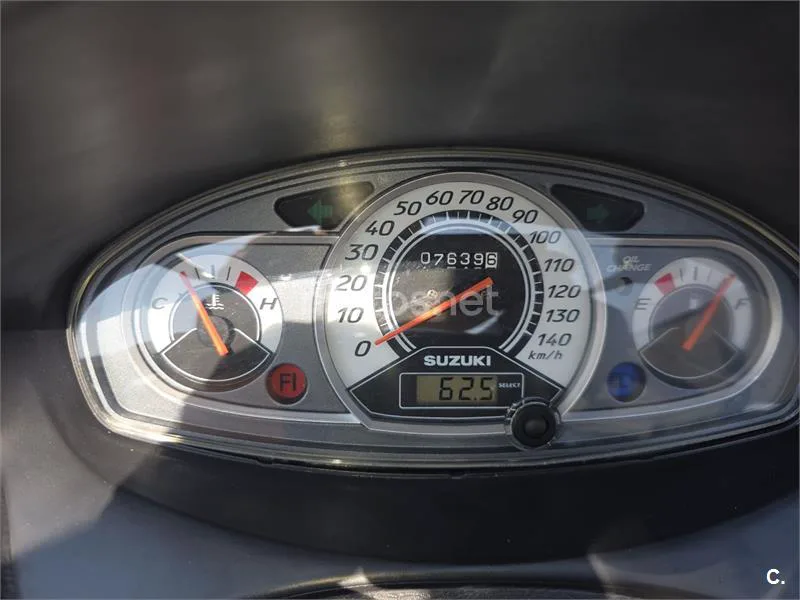 Suzuki Burgman 125 - Vista 1