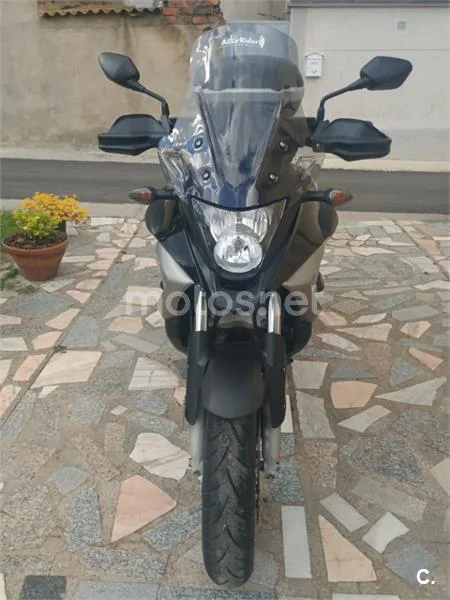 Honda VFR800F 4800 € 2012 Salamanca - 1