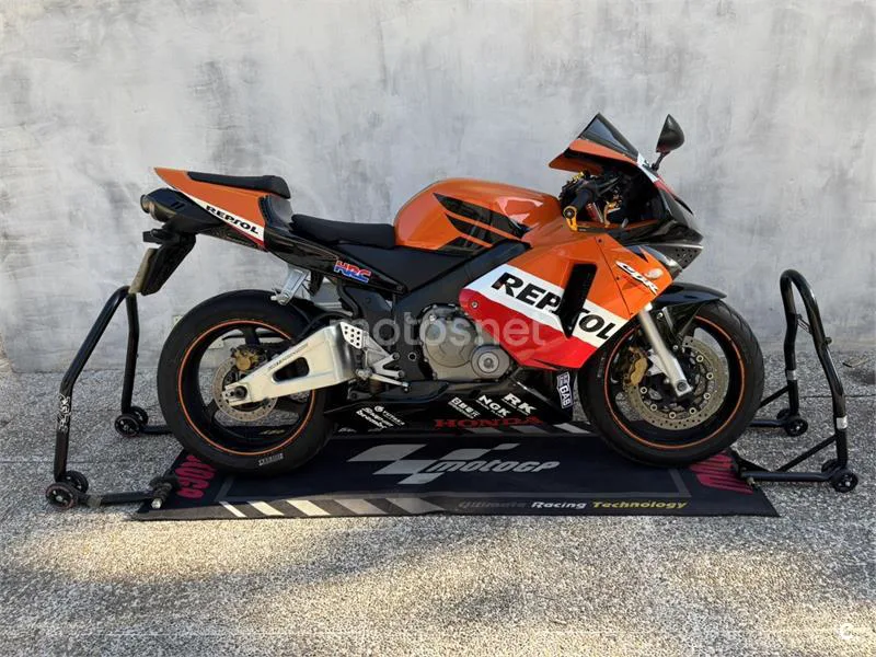 Honda CBR600RR - Vista 1