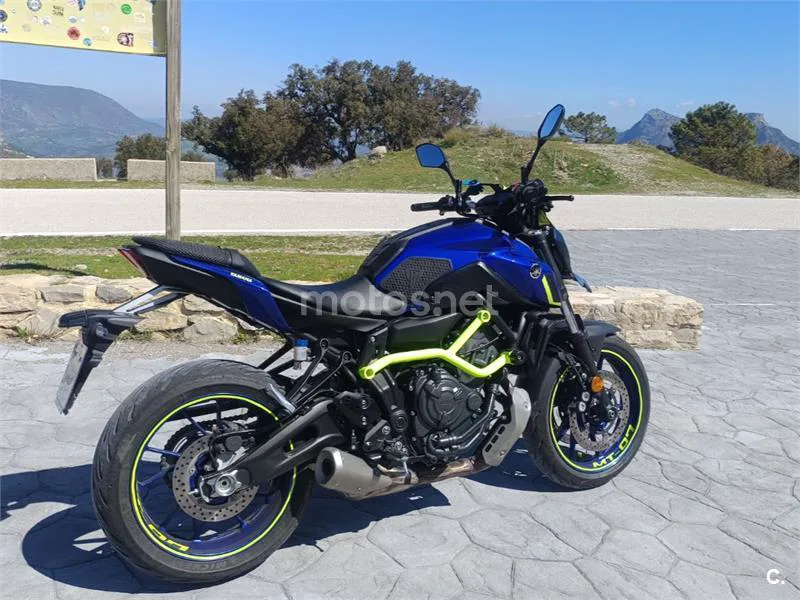 Yamaha MT-07 - Vista 1