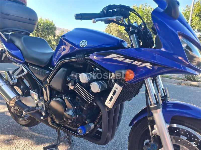 Yamaha FZS600 Fazer 1800 € 2003 Ávila - 1
