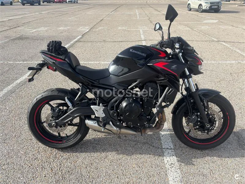 Kawasaki Z650 - Vista 1