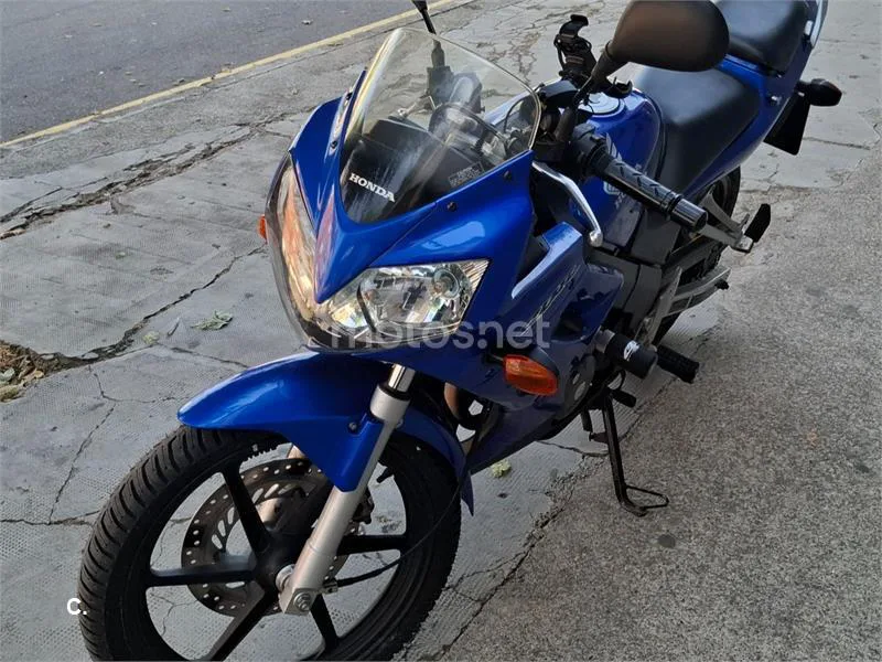 Honda CBR125R - Vista 1