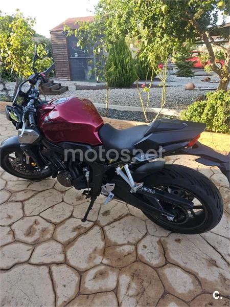 Honda CB650R - Vista 1