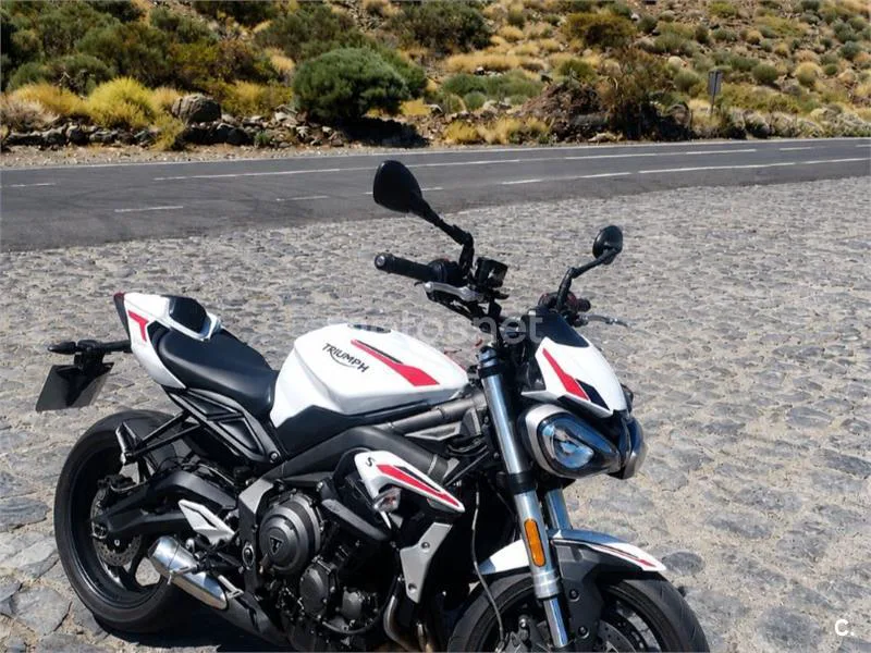 Triumph Street Triple 6200 € 2021 Santa Cruz de Tenerife - 1
