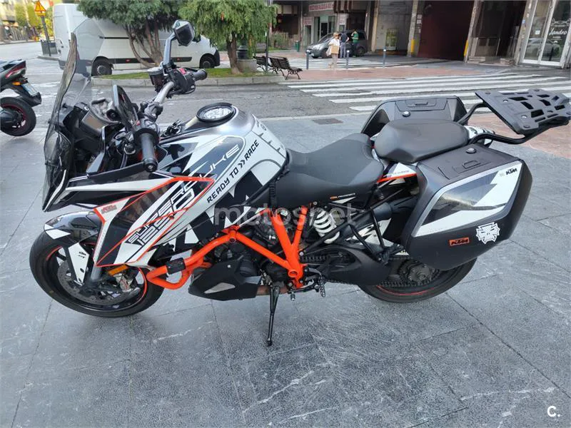 KTM 1290 Super Duke GT - Vista 1